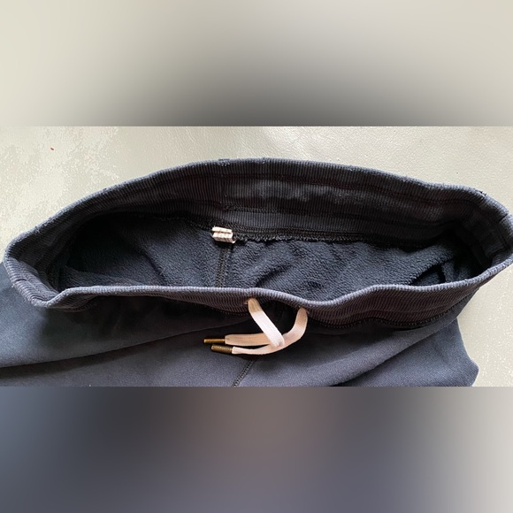 Under Armour Navy Jogger Sweatpants with Side Logo - Picture 6 of 6